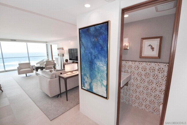 1780 Avenida Del Mundo Unit 1008