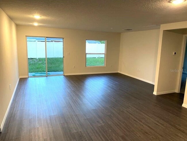 Photo - 945 Luna Terrace