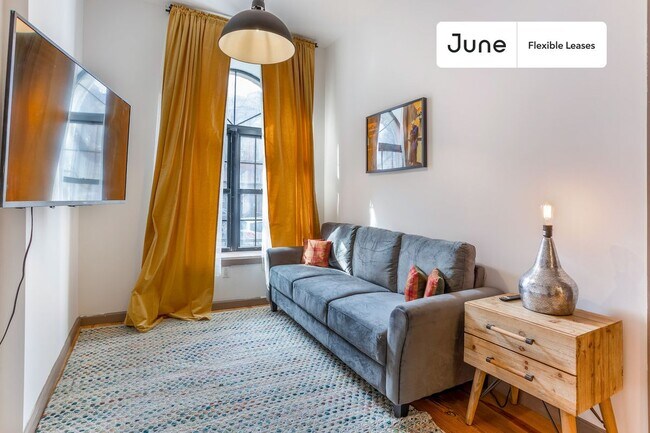 Functional ROOM at The Upper Manhattan House