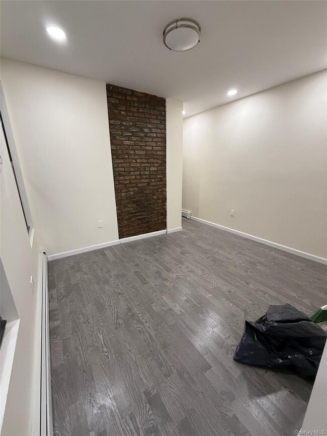 Photo - 1869 Carter Ave Unit 1