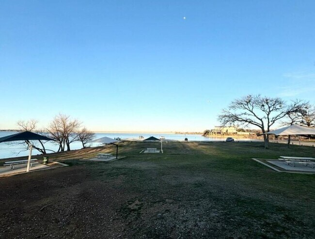 Apartments near Grapevine Lake - Apartments near Grapevine Lake Unit 3