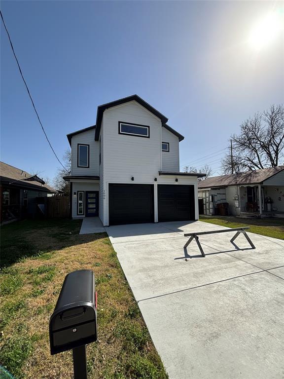 Photo - 1006 4th St House