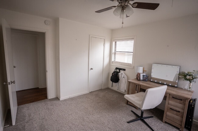 Building Photo - 1559 Parr St