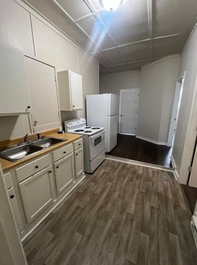 Building Photo - 1525 S Walnut St Unit 1525 South Walnut Street - 11 Rental
