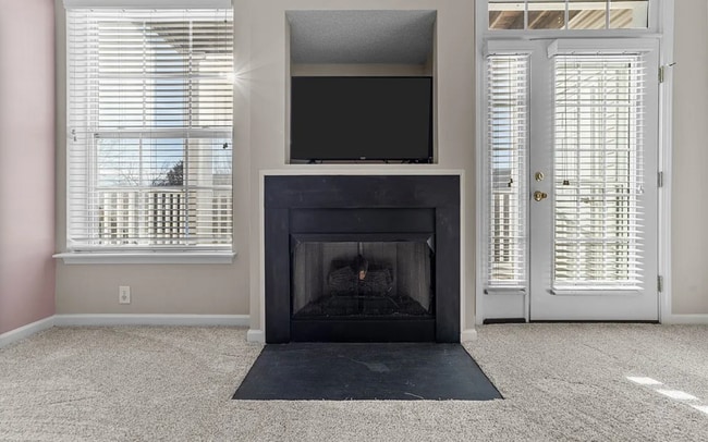 Photo - 3015 Winston Dr Unit 109