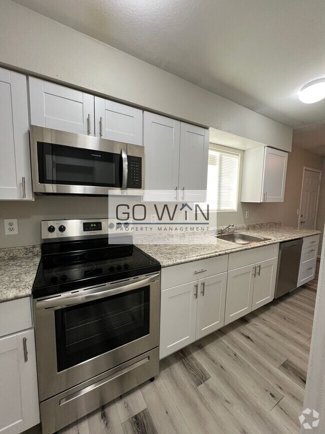 Building Photo - 755 W 1st Ave Unit 102 Rental