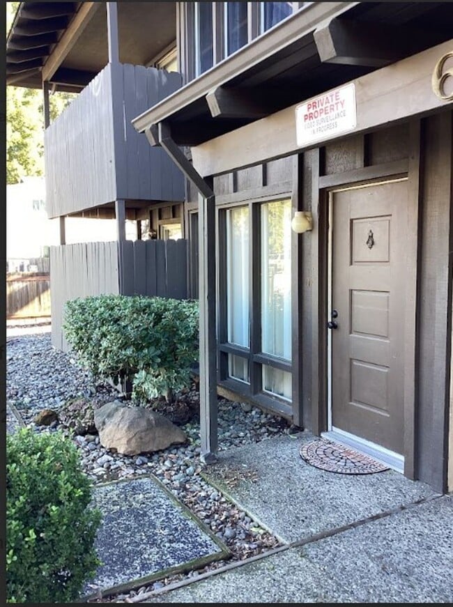 Building Photo - 615 Rancheria Dr Unit 615 Rancheria #1