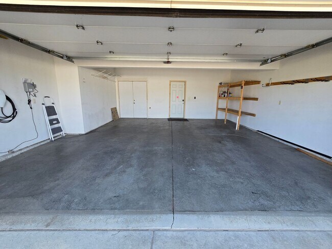 Photo - $2700 - 3 Bed 2.5 Bath Townhome in Sergeant Bluff