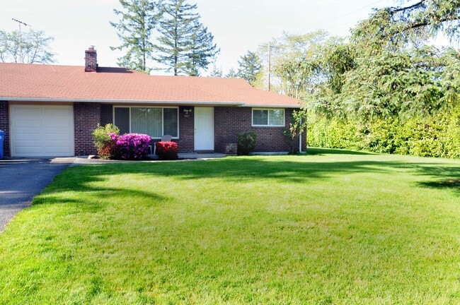 Building Photo - 8901 Lawndale Ave SW Rental