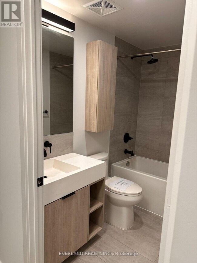 Photo - 108 Peter St Unit 1710