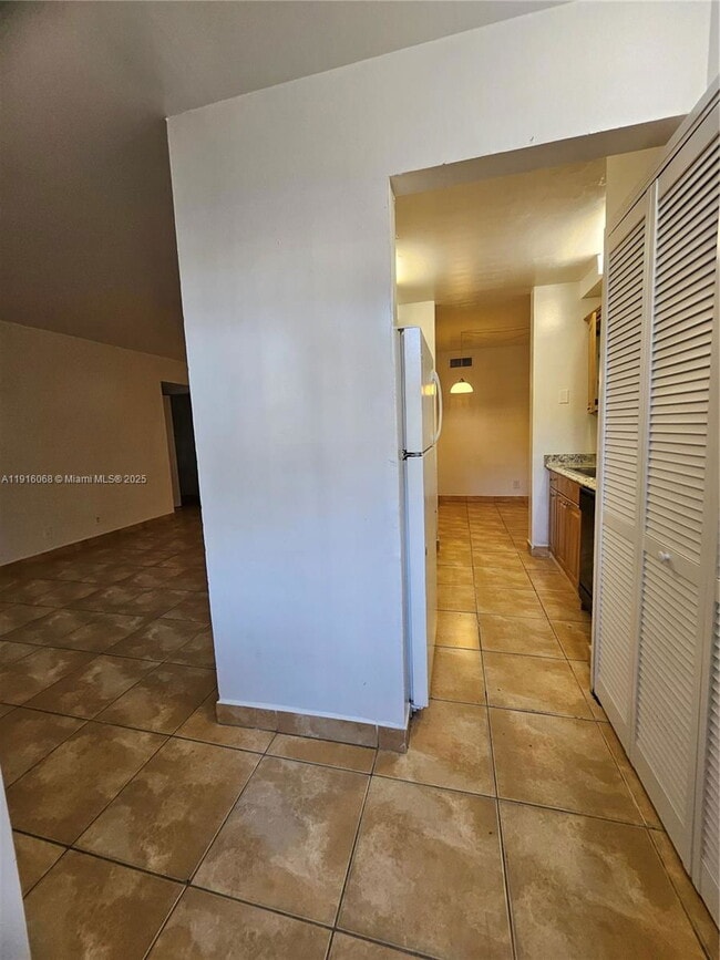 Photo - 11570 NW 42nd St