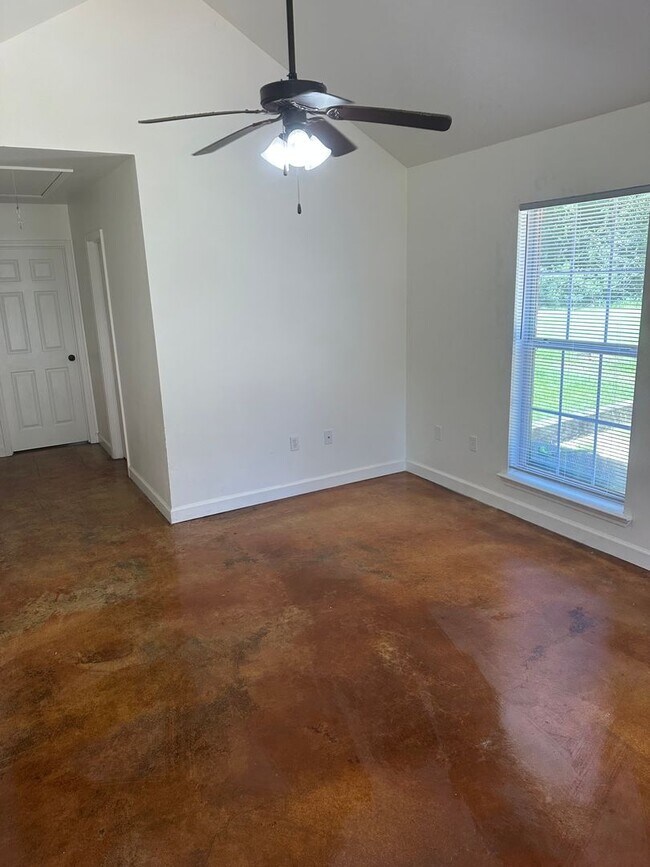 Photo - 42663 Edgewater Ln Unit #B