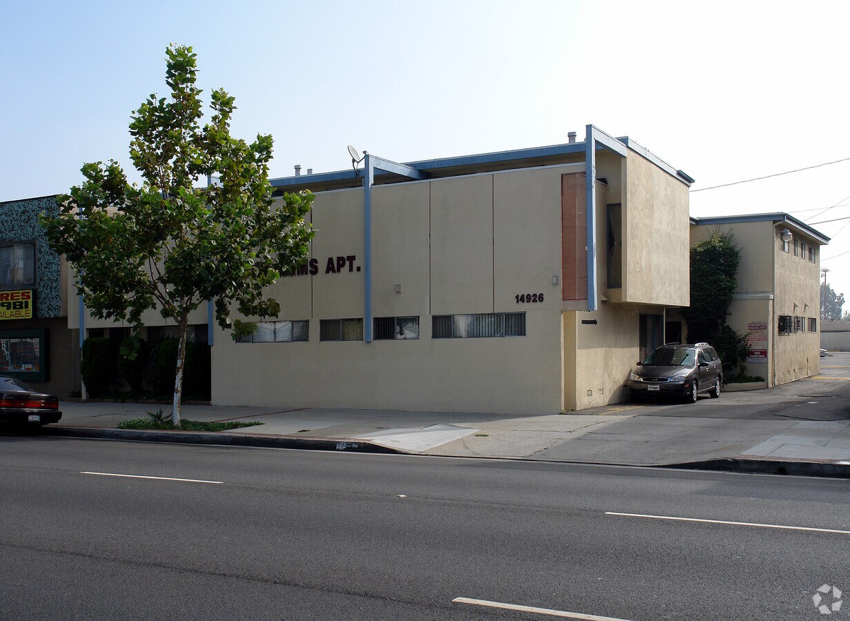 Glory Arms Apartments - Glory Arms Apartments