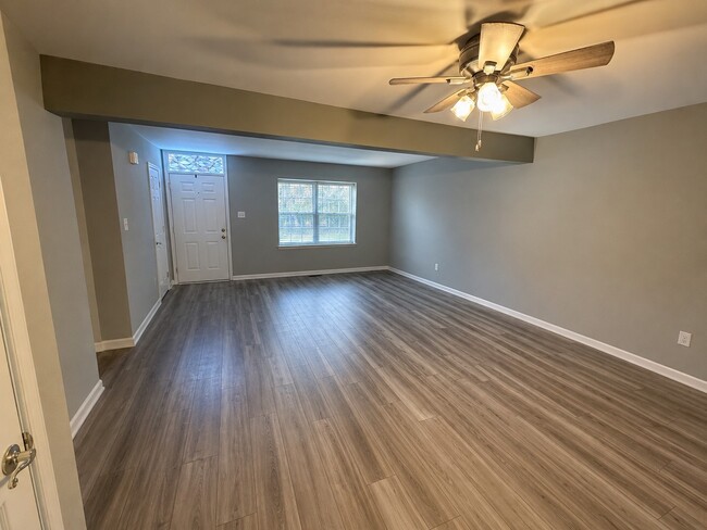 Photo - 739 Orley Pl