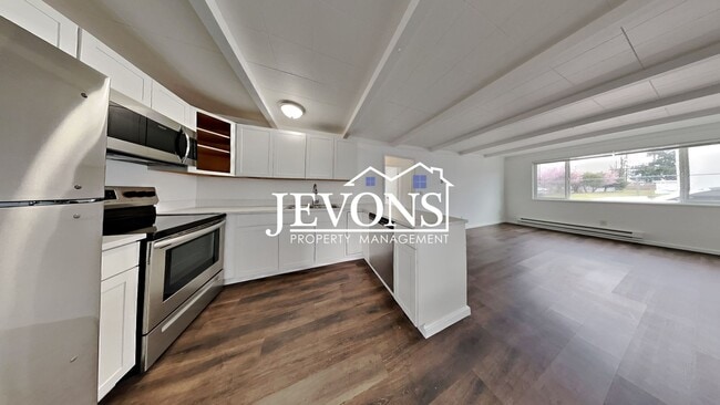 Photo - Cascade Village Apartments - 4815 & 4901 1...