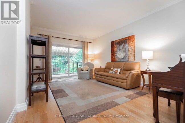 Photo - 641 Balliol St