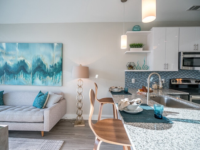 Link Apartments® Glenwood South
