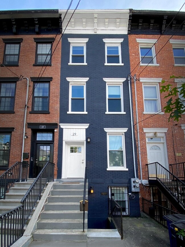 Building Photo - 29 Belmont Ave