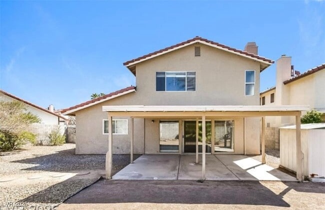 Photo - 741 Round Table Dr