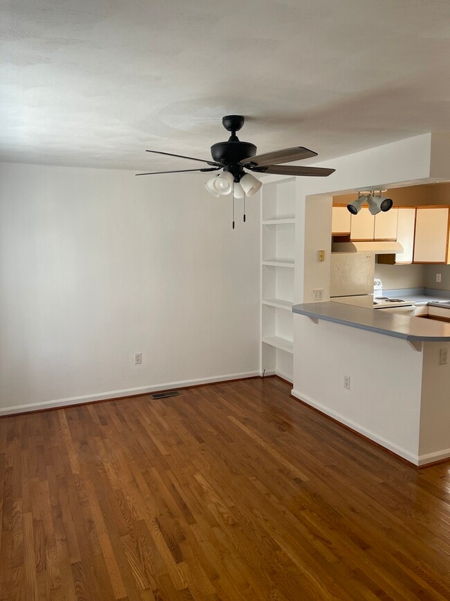 Photo - 715 Bowman Ave Unit MG Property