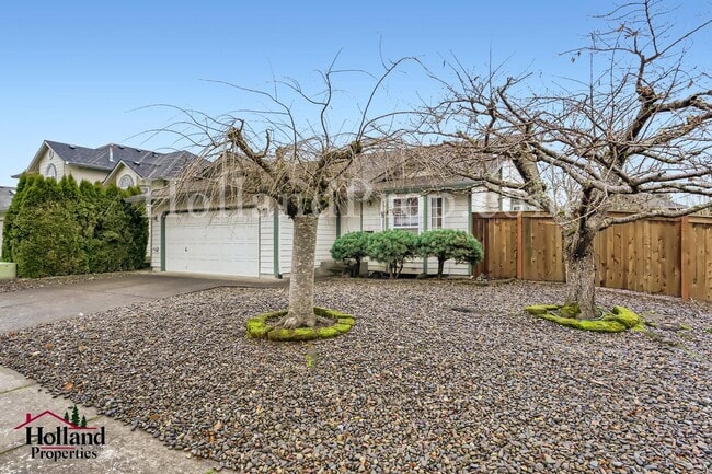 Photo - Lovely 3-Bedroom Hillsboro Home with A/C!