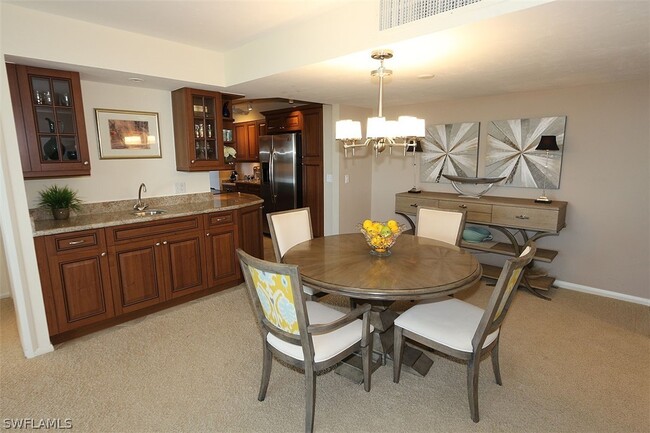 Photo - 4001 Gulf Shore Blvd N Unidad 607 Rental