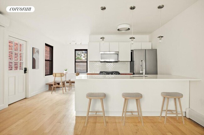 Photo - 177 Richardson St