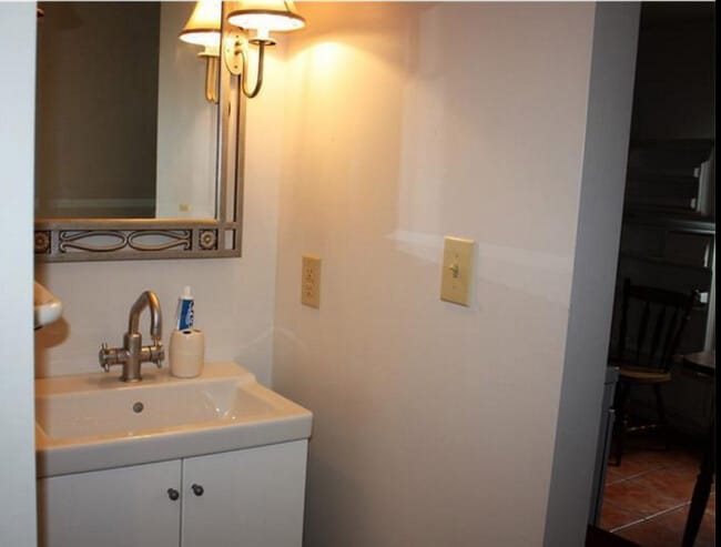 Photo - Philadelphia St Unit Apartment 2