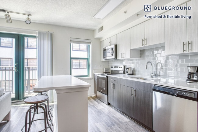 Photo - 1301 M St NW Unit FL9-ID484