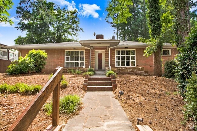 Building Photo - 105 Pineland Cir Rental