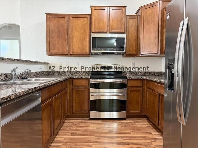 Photo - 2725 E Mine Creek Rd