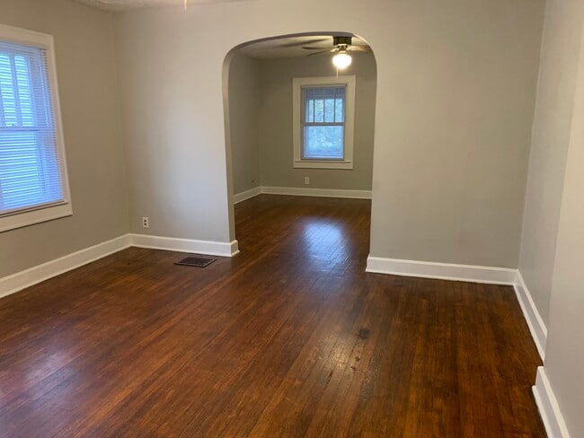 Photo - 813 N Bancroft St