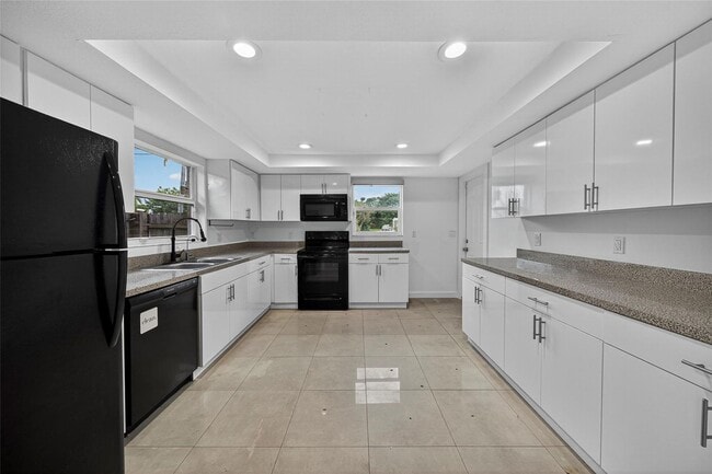 Photo - 206 NW 5th Ave