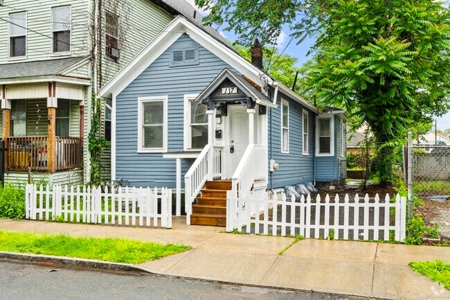 Building Photo - 117 Fillmore St Rental