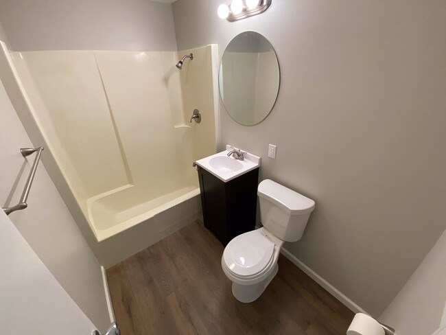 1022-1024 Holloway St - 1022-1024 Holloway St Apartamento Unidad 1024 Holloway St