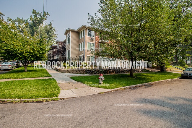 Photo - 215 S Chestnut St