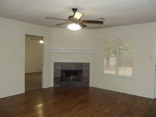 Photo - Three Bedroom in South Lubbock