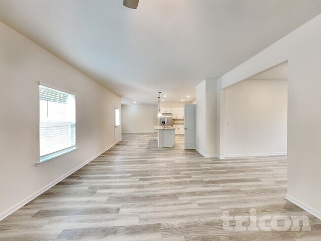 Photo - 288 Oliver Dr