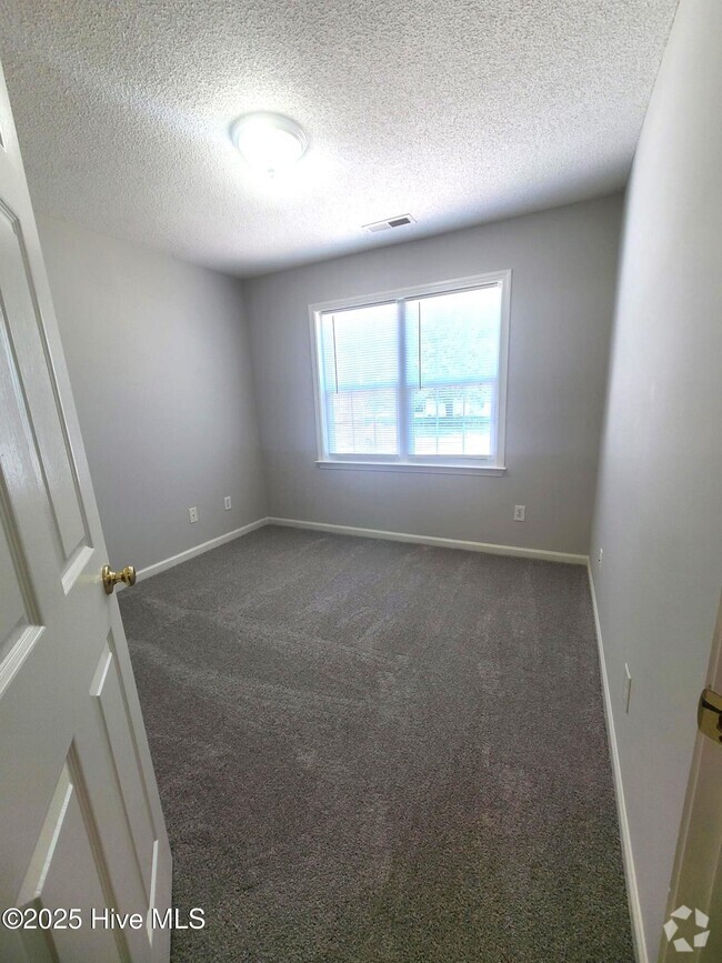 Building Photo - 639 Lanvale Hills Cir Rental