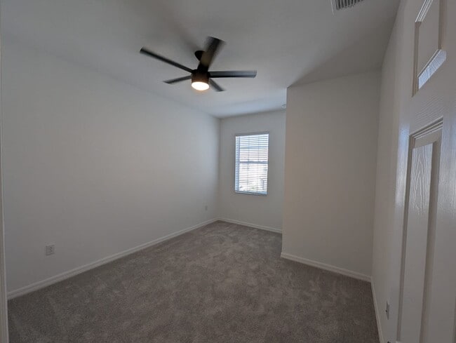 Photo - 2831 Blossom Wy