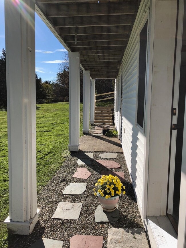 Photo - 1125 Main St