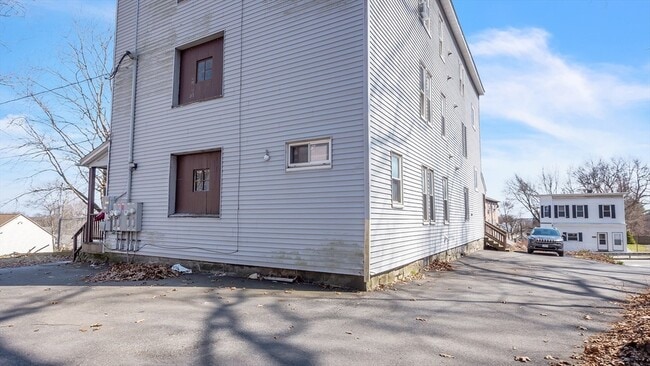 Photo - 1442 Main St Unit 1