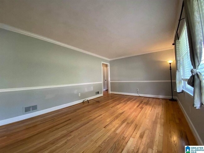 Photo - 510 9th Ave NE