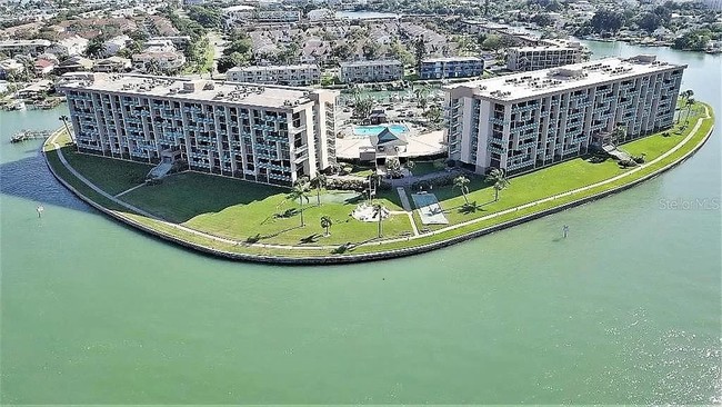 1 Key Capri Direct Waterfront 2/2 - 1 Key Capri Key Unidad 405E Rental