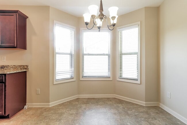 Photo - 100 Comet Ct