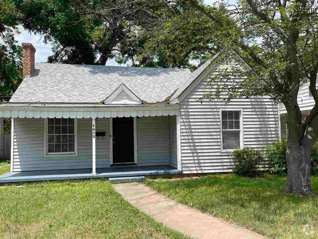 Building Photo - 1632 Speedway Ave Rental