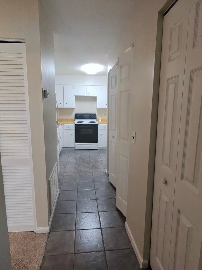 130 Pointe S Dr