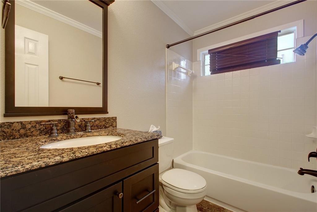 Photo - 1802 White Oak Cove Casa