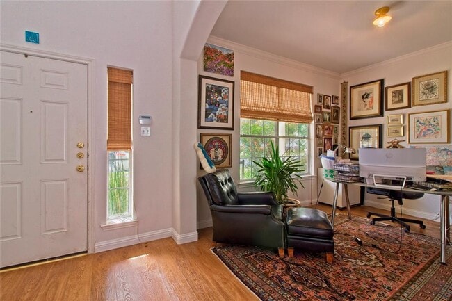 Photo - 130 Greenside Ln