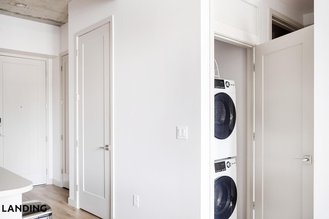 Photo - 151 S State St Unidad 510